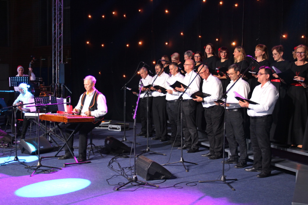 Andrija Maronić i zbor KU Tomislav Franjić