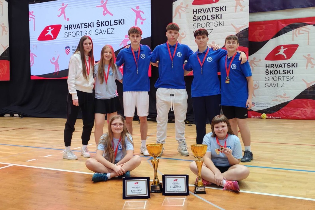 Koprivnički gimnazijalci i učenice OŠ Braća Radić