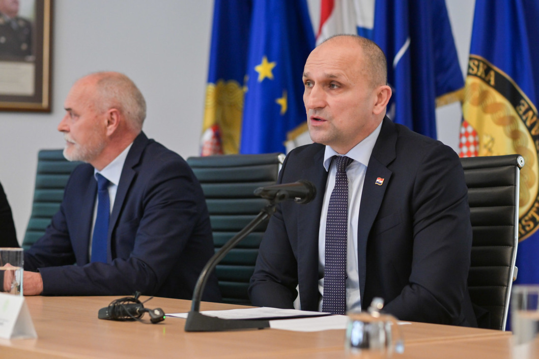 Ministar Ivan Anušić