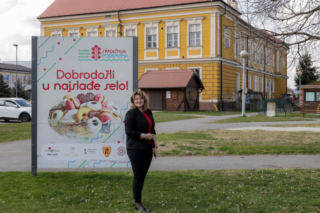 Kristina Filipović u središtu Virja