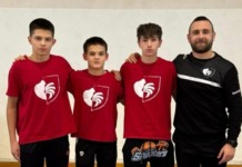 Mladi hrvači Podravke odlični na Prvenstvu Hrvatske, David Šemovčan kadetski prvak države Mladi hrvači Podravke sa svojim trenerom