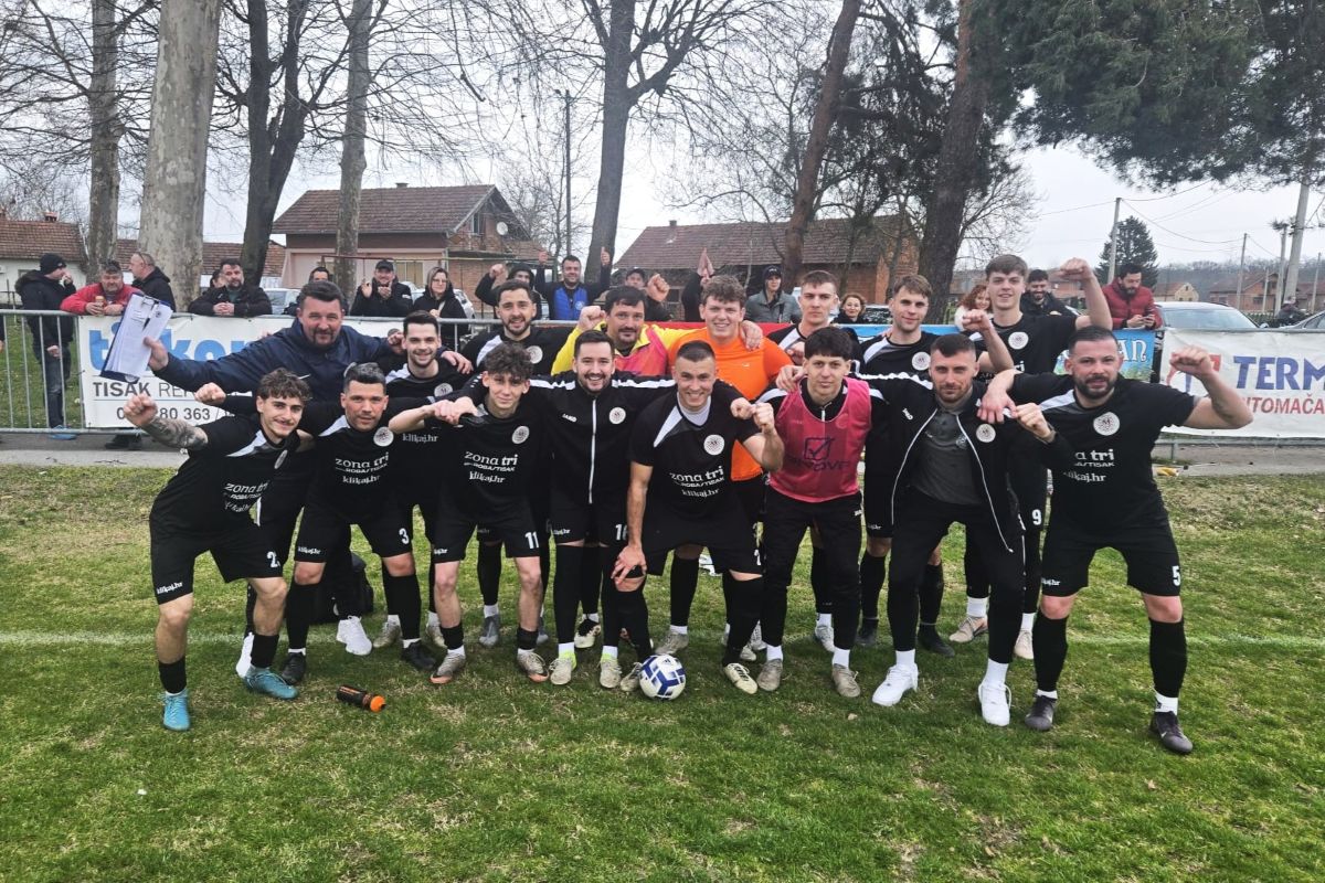 Nogometaši Močila slave pobjedu