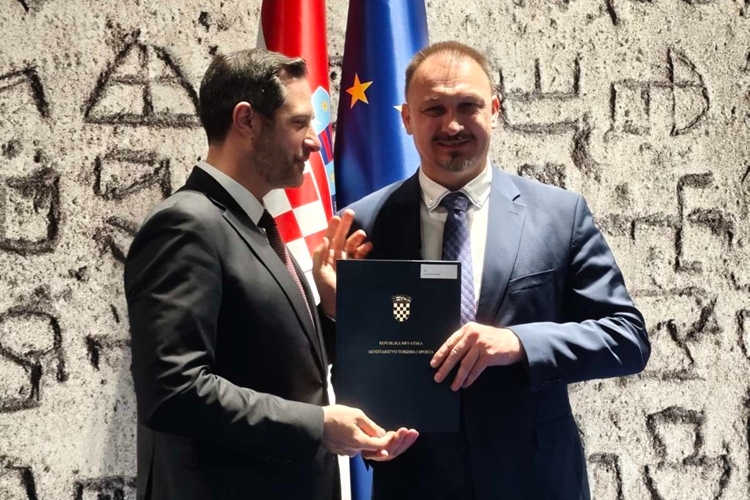Ministar turizma i sporta Tonči Glavina i gradonačelnik Siniša Jenkač