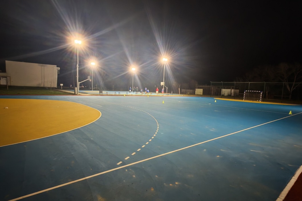 Trening na školskom igralištu u Drnju