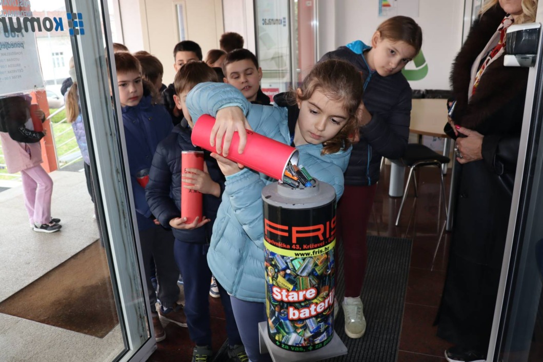 Učenici OŠ Antun Nemčić Gostovinski