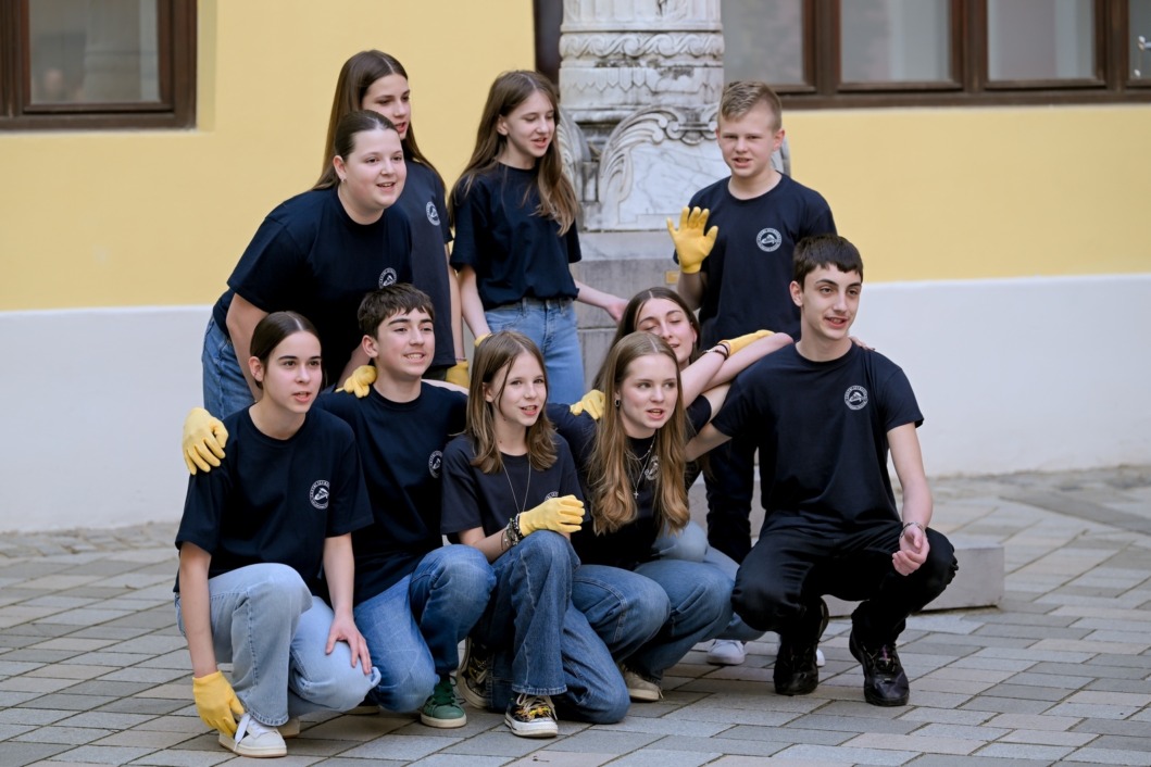 Izložba mladih talenata