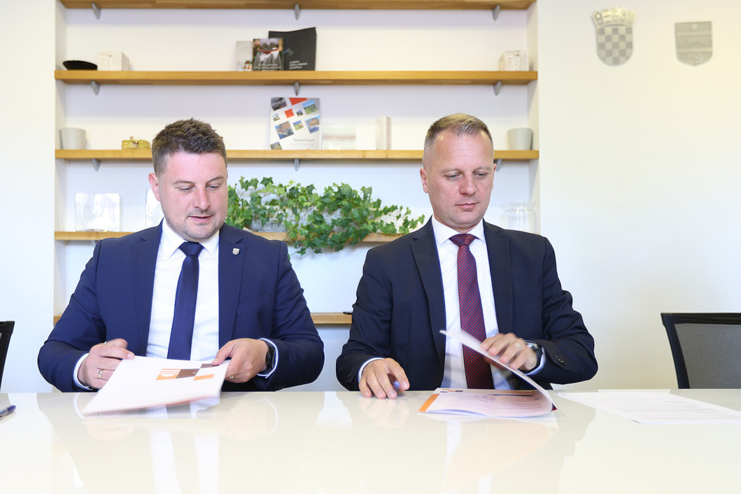 Potpisivanje ugovora