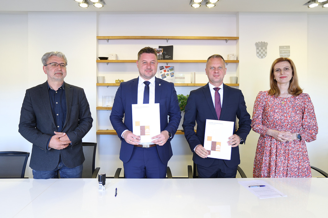 Potpisivanje ugovora