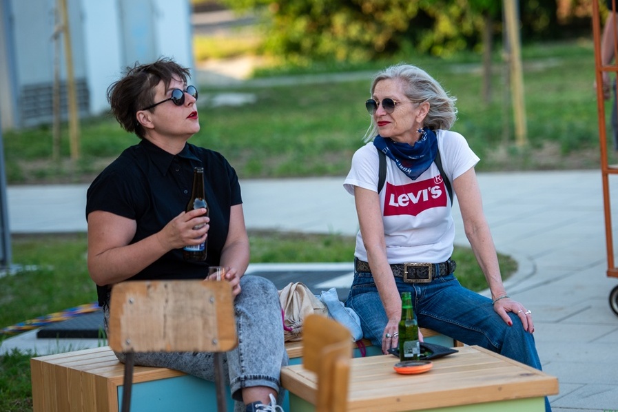 Manifestacija Sastanak u traperu