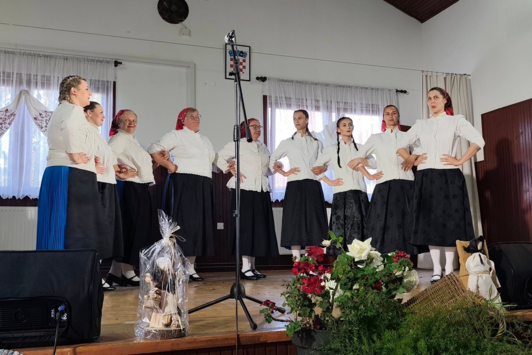 Članice Folklorne udruge Kloštar Podravski