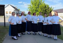 Folklorna udruga Kloštar Podravski predstavila podravsku baštinu na Danima KAJkavštine u Petlovcu Članice Folklorne udruge Kloštar Podravski