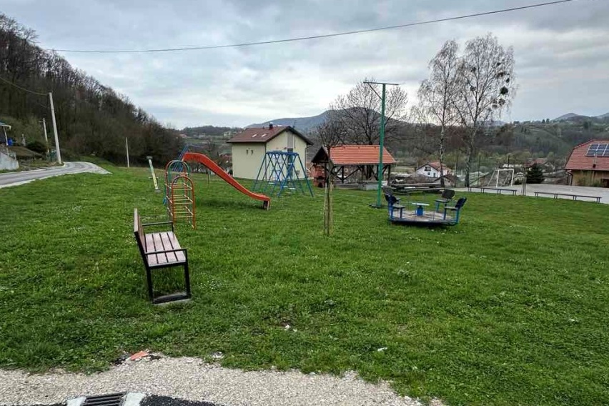 Dječje igralište u Presečnu