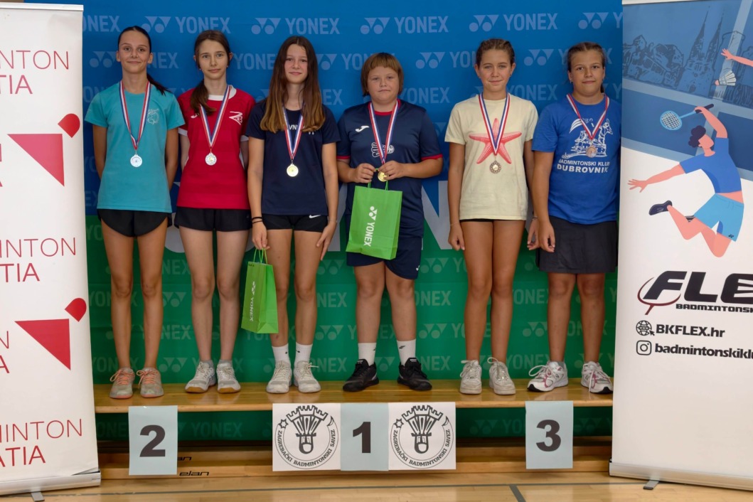 Članice Badmintonskog kluba Koprivnica