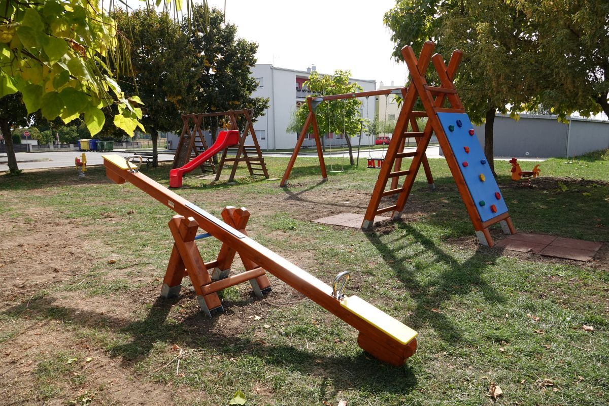 Dječje igralište na raskrižuju Đuriševićeve i Radničke u Đurđevcu